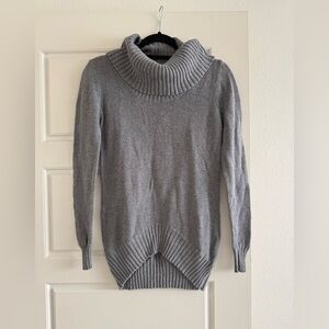 LA Made Revolve Gray Turtleneck Sweater Size XS